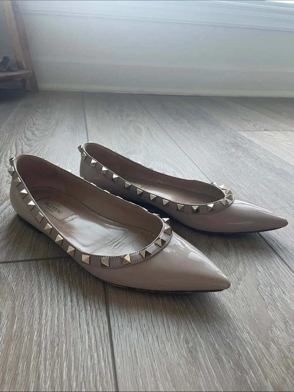 Valentino Garavani rockstud blush nude & gold ballet flats
